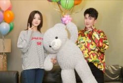 娱乐吃瓜爆料背景图,吃瓜群众背后的真相大揭秘